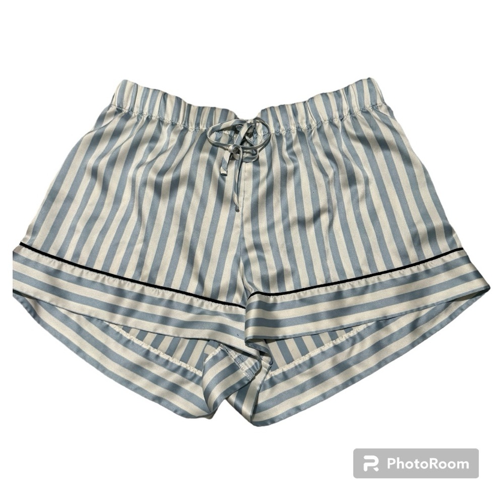 2 Victoria Secret Satin Pajama Shorts Medium - Picture 6 of 8